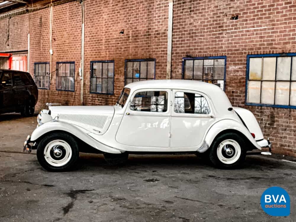 Citroen Traction Avant 1954, 99-EA-42.