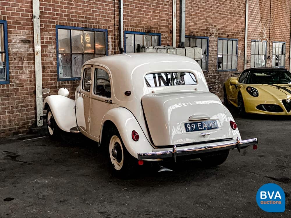 Citroen Traction Avant 1954, 99-EA-42.