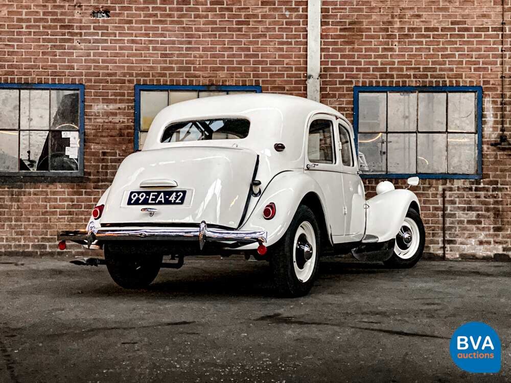 Citroen Traction Avant 1954, 99-EA-42.