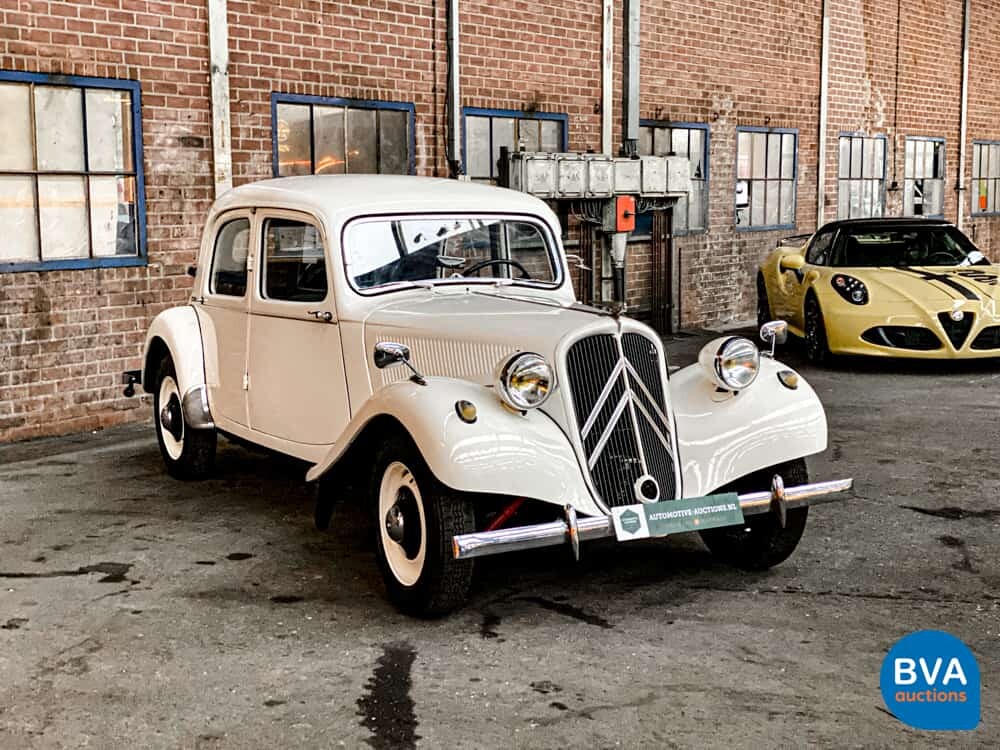 Citroen Traction Avant 1954, 99-EA-42.