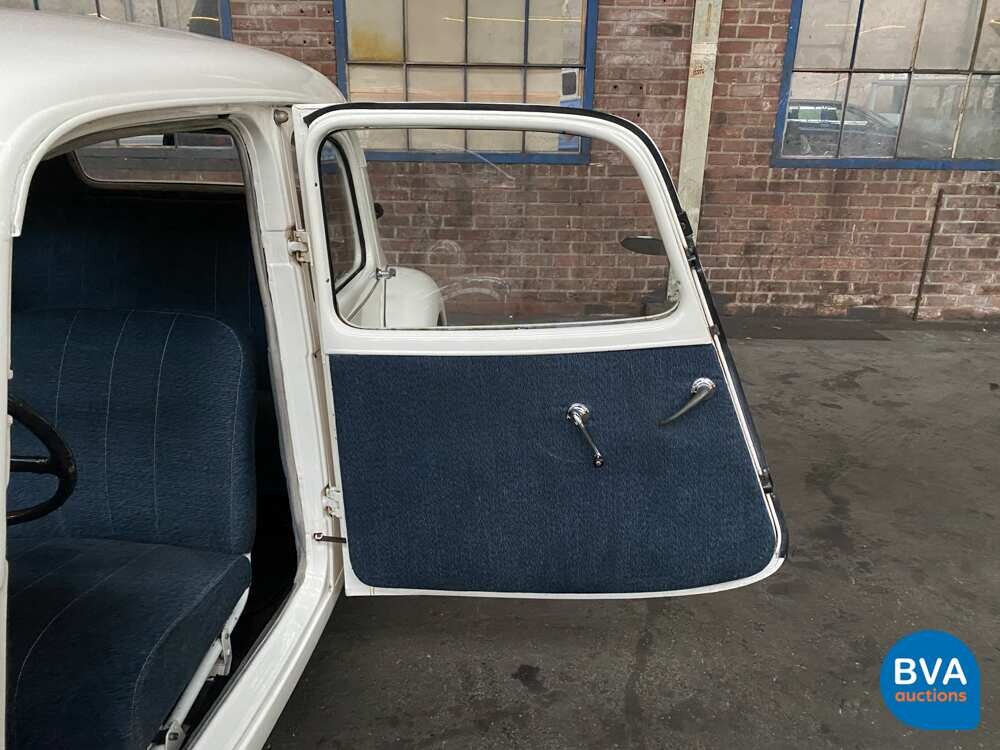 Citroen Traction Avant 1954, 99-EA-42.