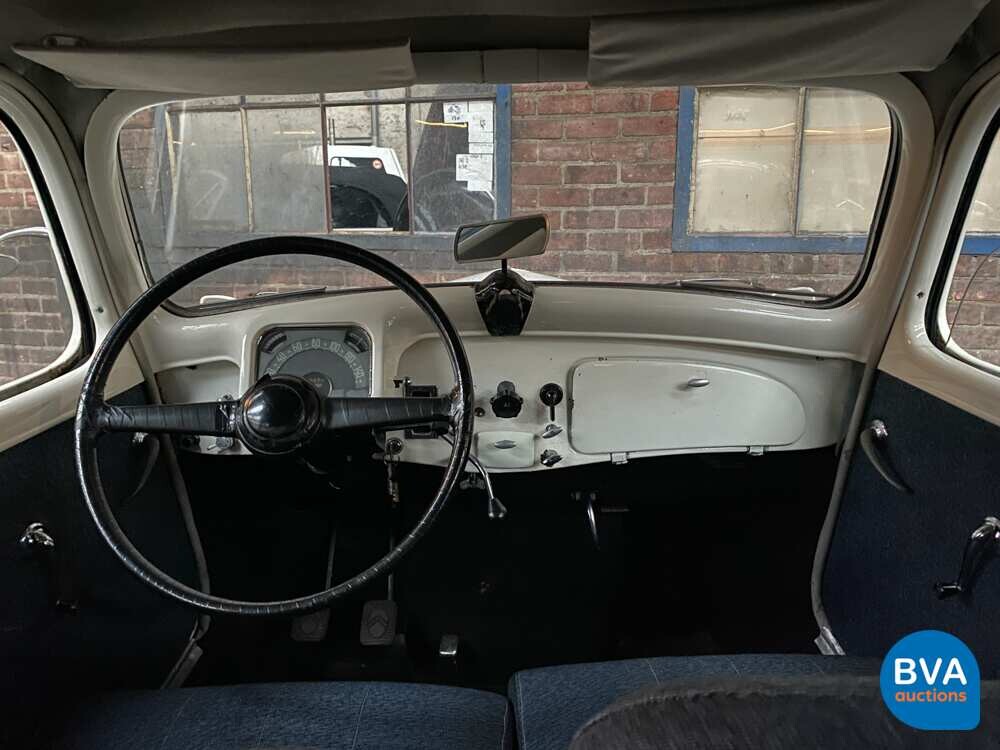 Citroen Traction Avant 1954, 99-EA-42.