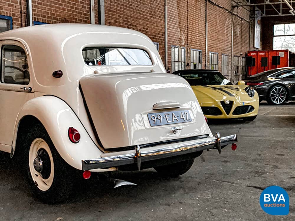 Citroen Traction Avant 1954, 99-EA-42.