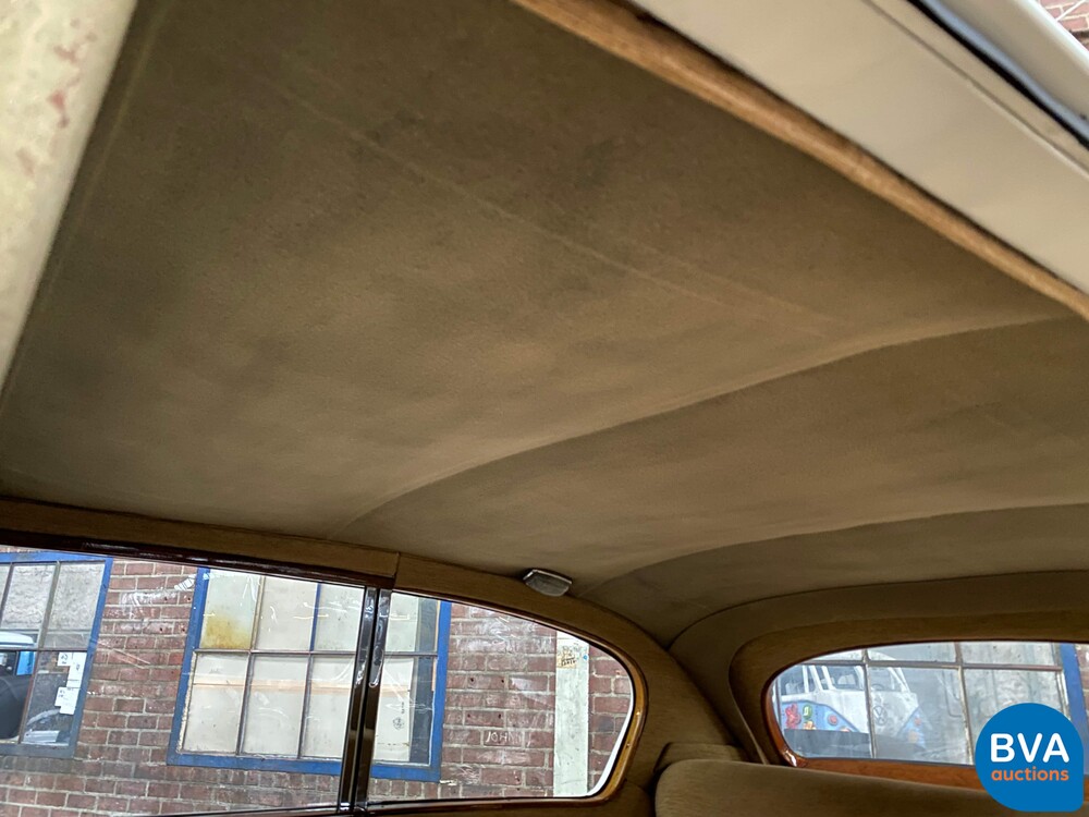 Vanden Plas 4-LITRE 1968 122 PS, AM-96-41.