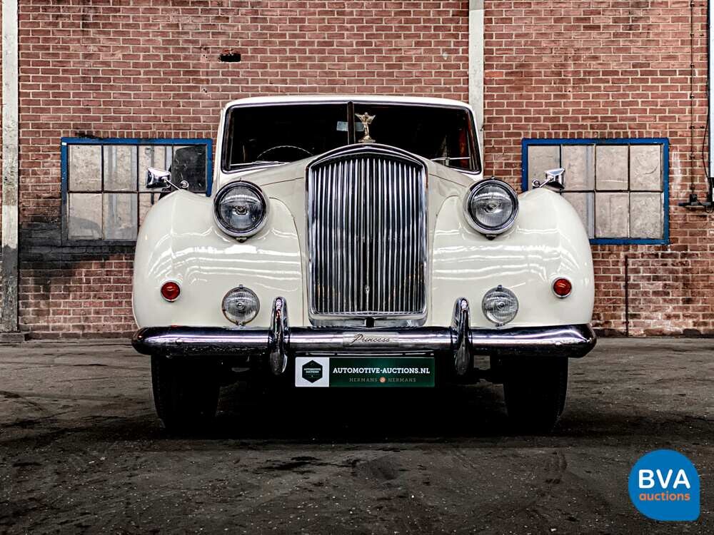 Vanden Plas 4-LITRE 1968 122 PS, AM-96-41.