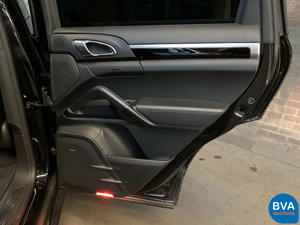 Porsche Cayenne S4.2 V8 Facelift PLATINUM EDITION Sportchrono 385 PS 2017.