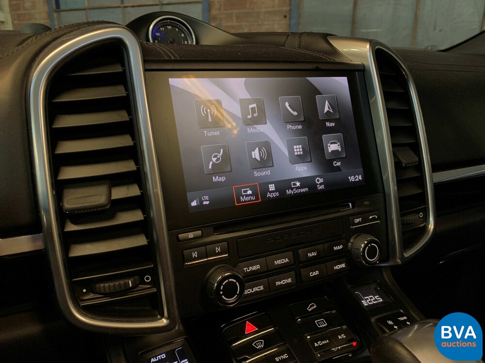 Porsche Cayenne S4.2 V8 Facelift PLATINUM EDITION Sportchrono 385 PS 2017.