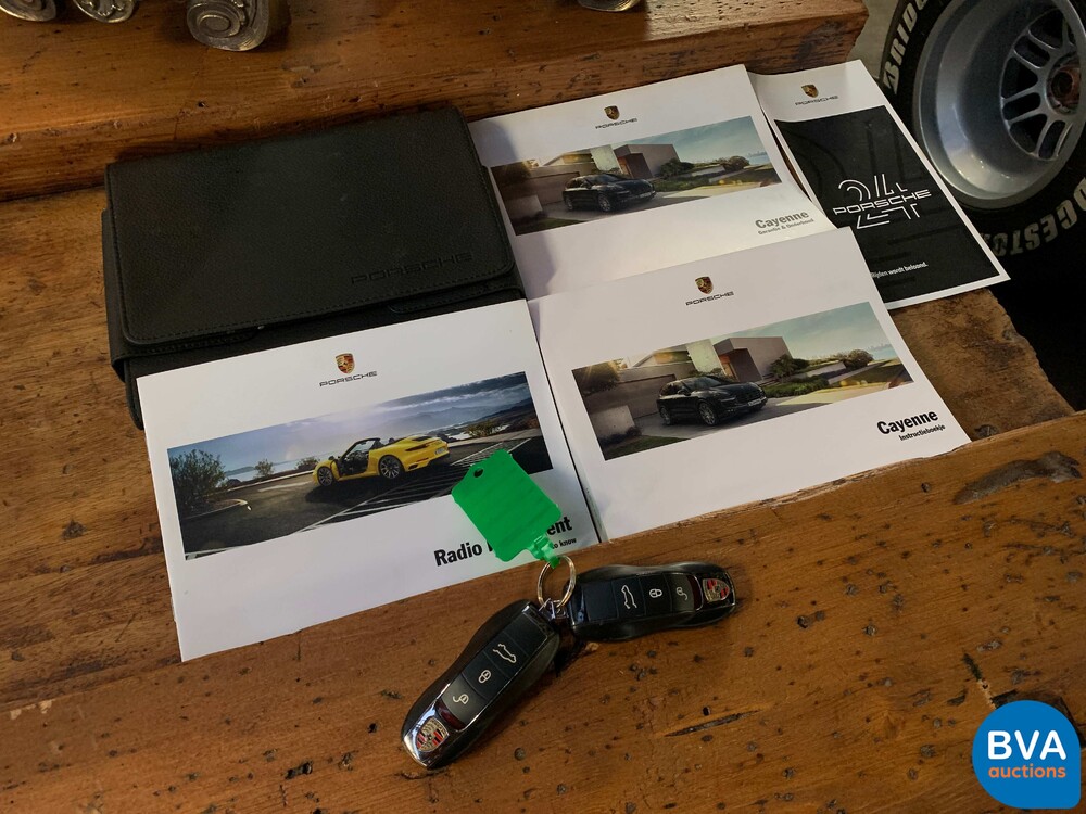 Porsche Cayenne S4.2 V8 Facelift PLATINUM EDITION Sportchrono 385 PS 2017.