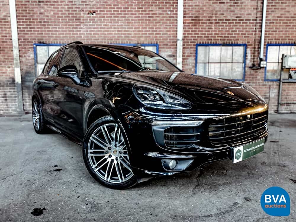 Porsche Cayenne S4.2 V8 Facelift PLATINUM EDITION Sportchrono 385 PS 2017.