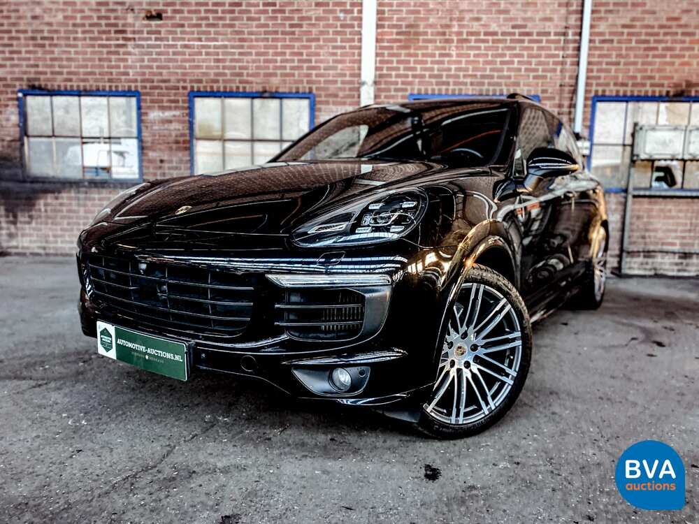 Porsche Cayenne S4.2 V8 Facelift PLATINUM EDITION Sportchrono 385 PS 2017.