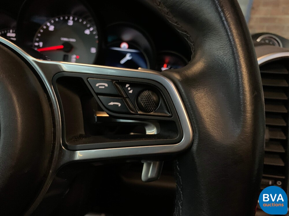 Porsche Cayenne S4.2 V8 Facelift PLATINUM EDITION Sportchrono 385 PS 2017.