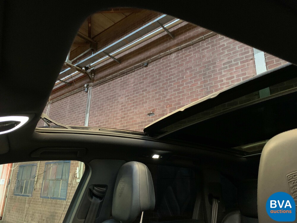 Porsche Cayenne S4.2 V8 Facelift PLATINUM EDITION Sportchrono 385 PS 2017.