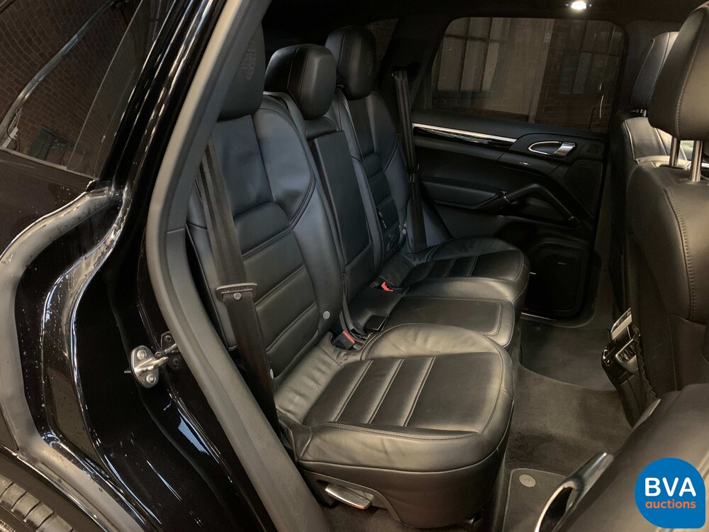 Porsche Cayenne S4.2 V8 Facelift PLATINUM EDITION Sportchrono 385 PS 2017.