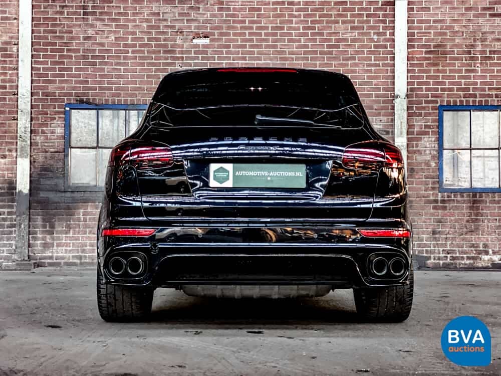 Porsche Cayenne S4.2 V8 Facelift PLATINUM EDITION Sportchrono 385 PS 2017.