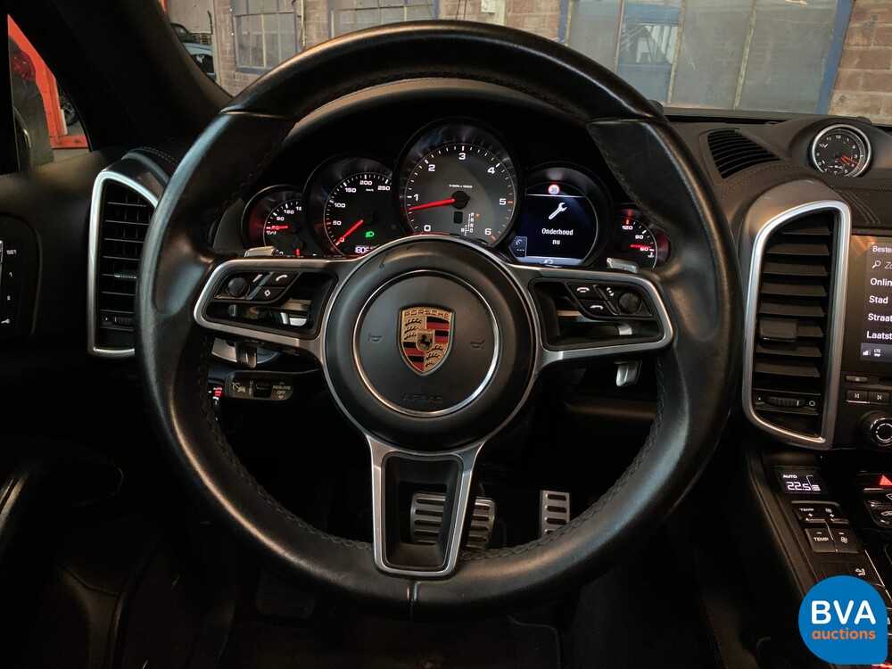 Porsche Cayenne S4.2 V8 Facelift PLATINUM EDITION Sportchrono 385 PS 2017.