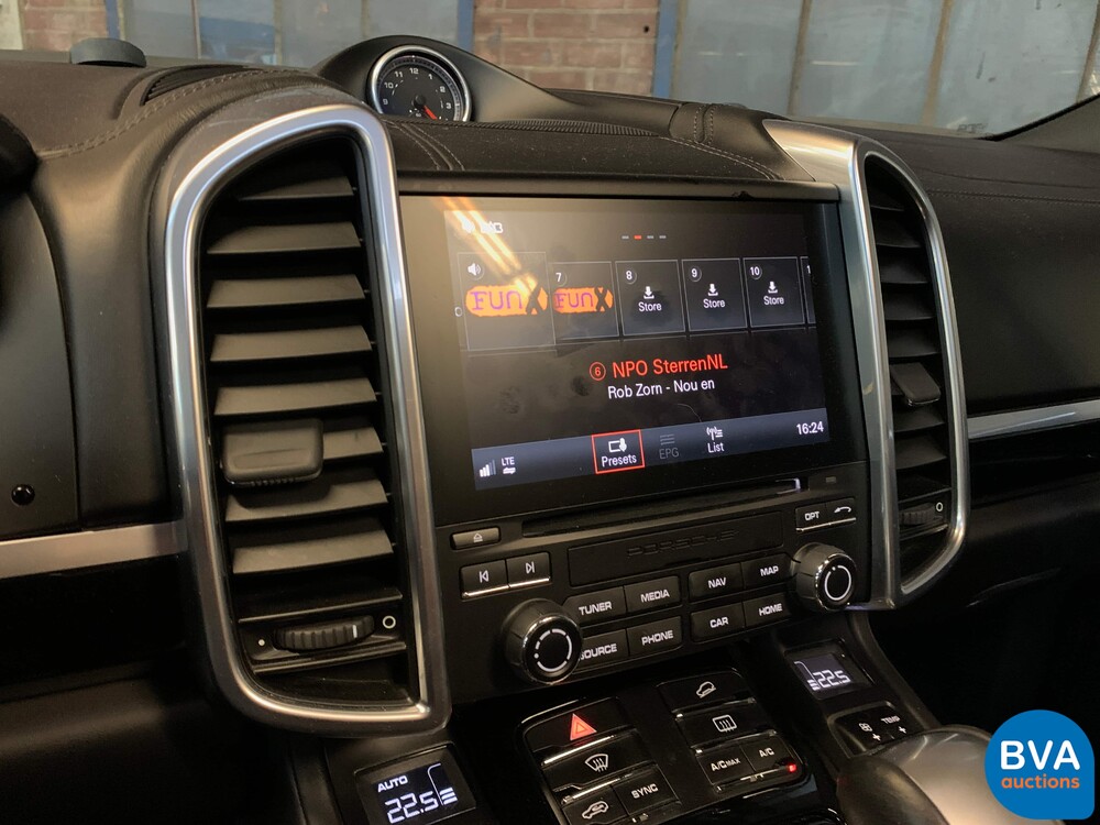 Porsche Cayenne S4.2 V8 Facelift PLATINUM EDITION Sportchrono 385 PS 2017.