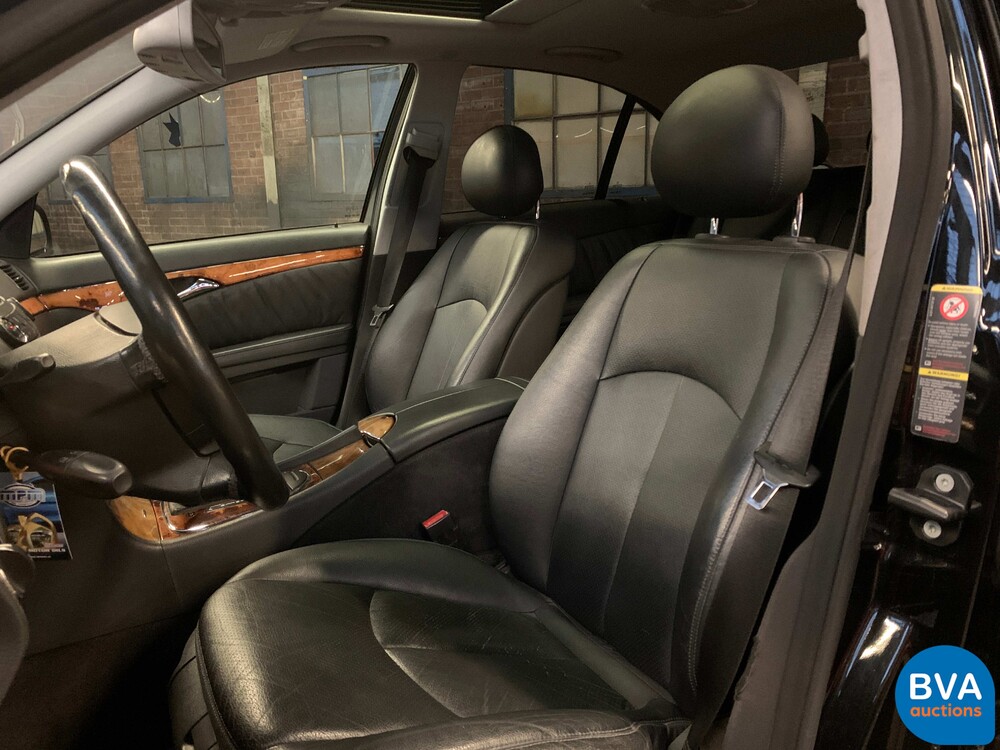 Mercedes-Benz E350 Limousine 272 PS E-Klasse 2005, K-599-BB.