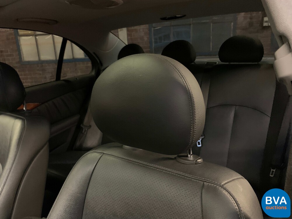 Mercedes-Benz E350 Limousine 272 PS E-Klasse 2005, K-599-BB.