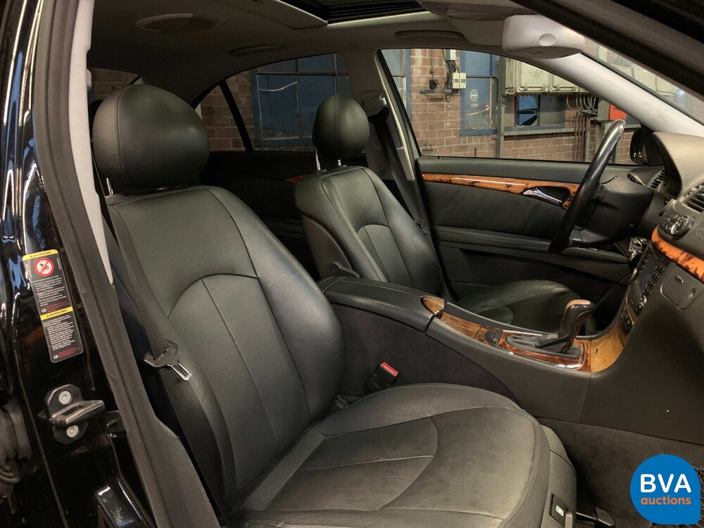 Mercedes-Benz E350 Limousine 272 PS E-Klasse 2005, K-599-BB.