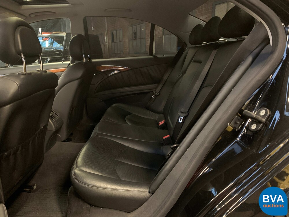 Mercedes-Benz E350 Limousine 272 PS E-Klasse 2005, K-599-BB.