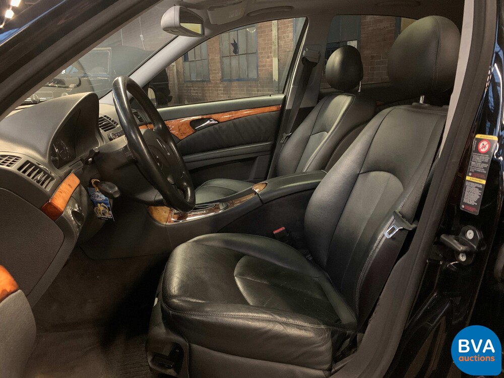 Mercedes-Benz E350 Limousine 272 PS E-Klasse 2005, K-599-BB.
