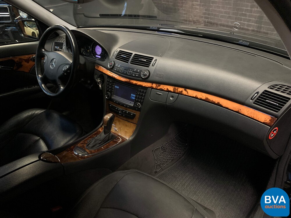 Mercedes-Benz E350 Limousine 272 PS E-Klasse 2005, K-599-BB.