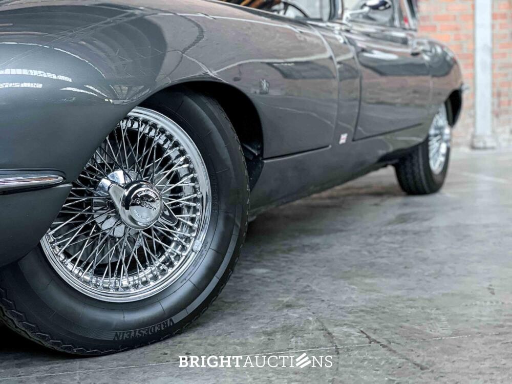 Jaguar E-Type 4.2 I6 Series 2+2 265pk 1969, AL-48-63