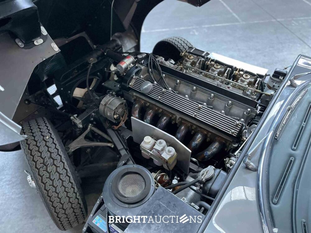 Jaguar E-Type 4.2 I6 Series 2+2 265pk 1969, AL-48-63