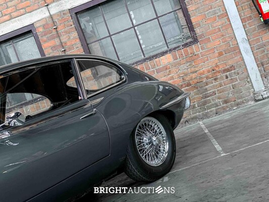 Jaguar E-Type 4.2 I6 Series 2+2 265pk 1969, AL-48-63