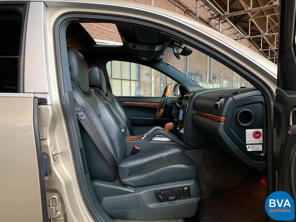 Porsche Cayenne Turbo 4.5 V8 450 PS 2003 -Youngtimer-, J-583-VP.