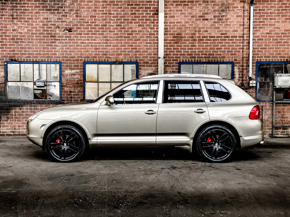 Porsche Cayenne Turbo 4.5 V8 450 PS 2003 -Youngtimer-, J-583-VP.
