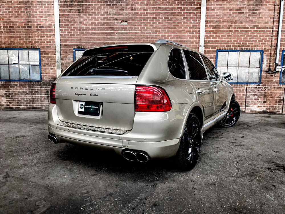 Porsche Cayenne Turbo 4.5 V8 450 PS 2003 -Youngtimer-, J-583-VP.