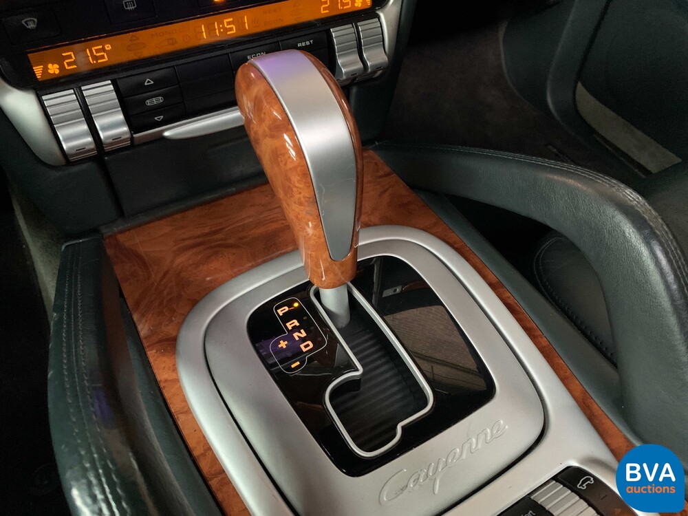 Porsche Cayenne Turbo 4.5 V8 450 PS 2003 -Youngtimer-, J-583-VP.