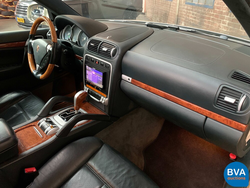 Porsche Cayenne Turbo 4.5 V8 450 PS 2003 -Youngtimer-, J-583-VP.