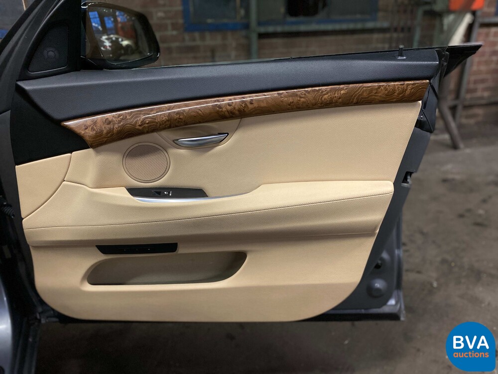 BMW 535i GT High Executive 306 PS 5-Serie Gran Turismo, 96-KPP-2.