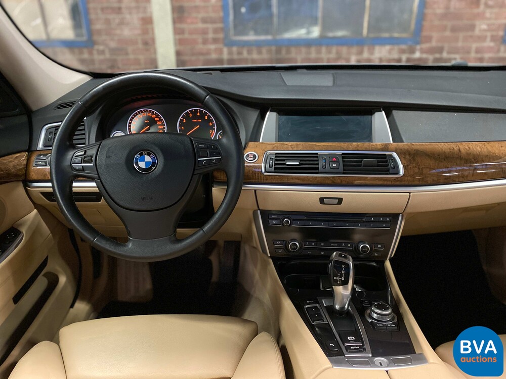 BMW 535i GT High Executive 306 PS 5-Serie Gran Turismo, 96-KPP-2.