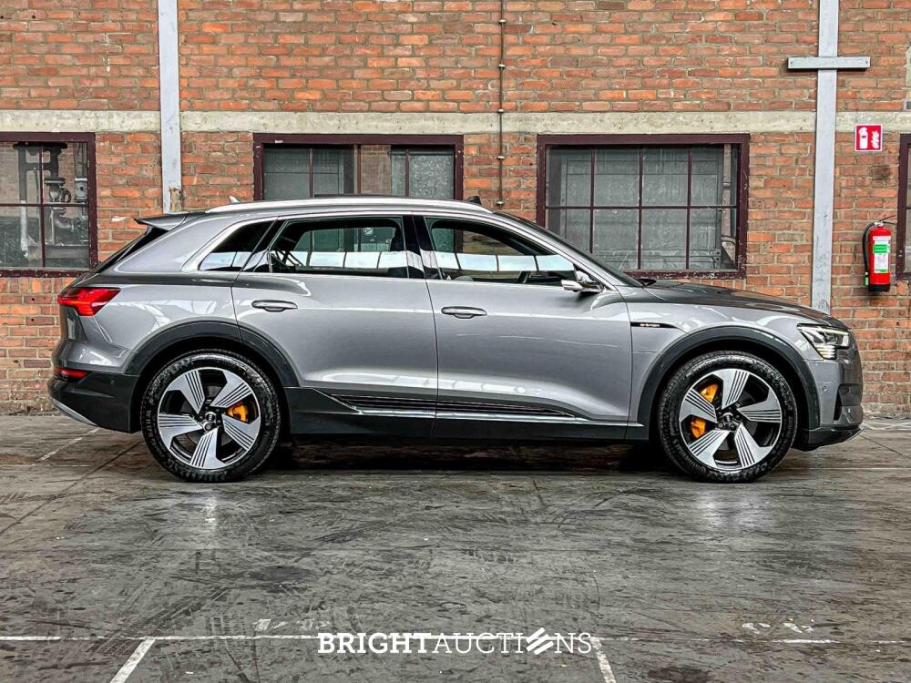 Audi e-tron 55 Quattro Advanced 95 kWh 360pk 2019 (Origineel-NL), G-111-ZL
