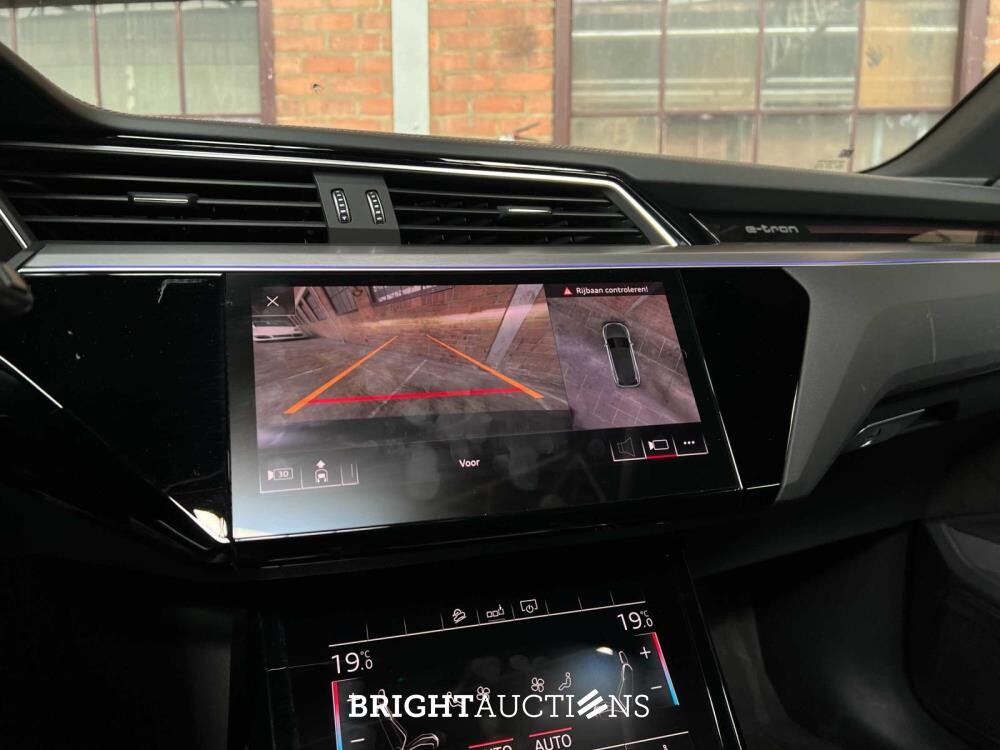 Audi e-tron 55 Quattro Advanced 95 kWh 360pk 2019 (Origineel-NL), G-111-ZL