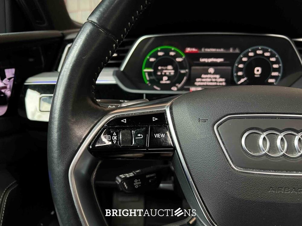 Audi e-tron 55 Quattro Advanced 95 kWh 360pk 2019 (Origineel-NL), G-111-ZL