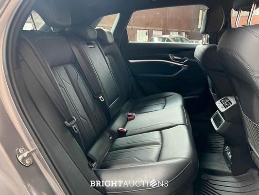 Audi e-tron 55 Quattro Advanced 95 kWh 360pk 2019 (Origineel-NL), G-111-ZL