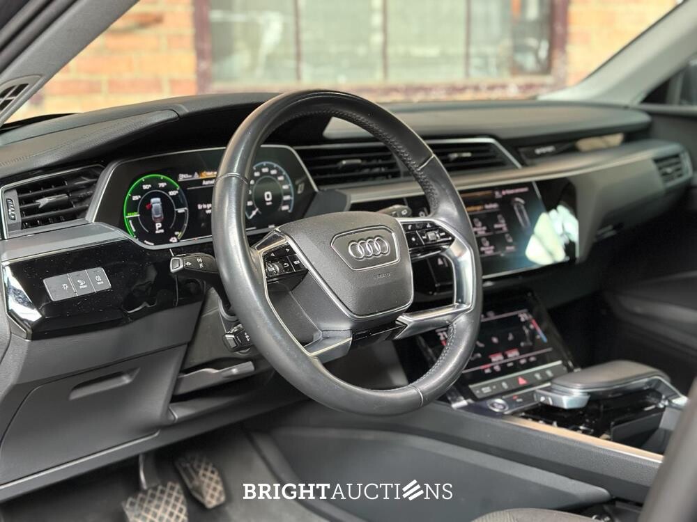 Audi e-tron 55 Quattro Advanced 95 kWh 360pk 2019 (Origineel-NL), G-176-XS