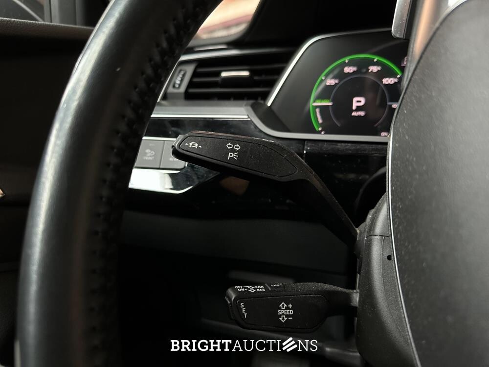 Audi e-tron 55 Quattro Advanced 95 kWh 360pk 2019 (Origineel-NL), G-176-XS