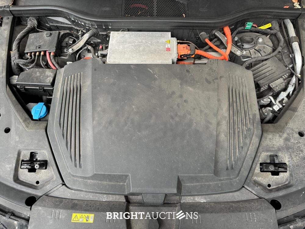 Audi e-tron 55 Quattro Advanced 95 kWh 360pk 2019 (Origineel-NL), G-176-XS