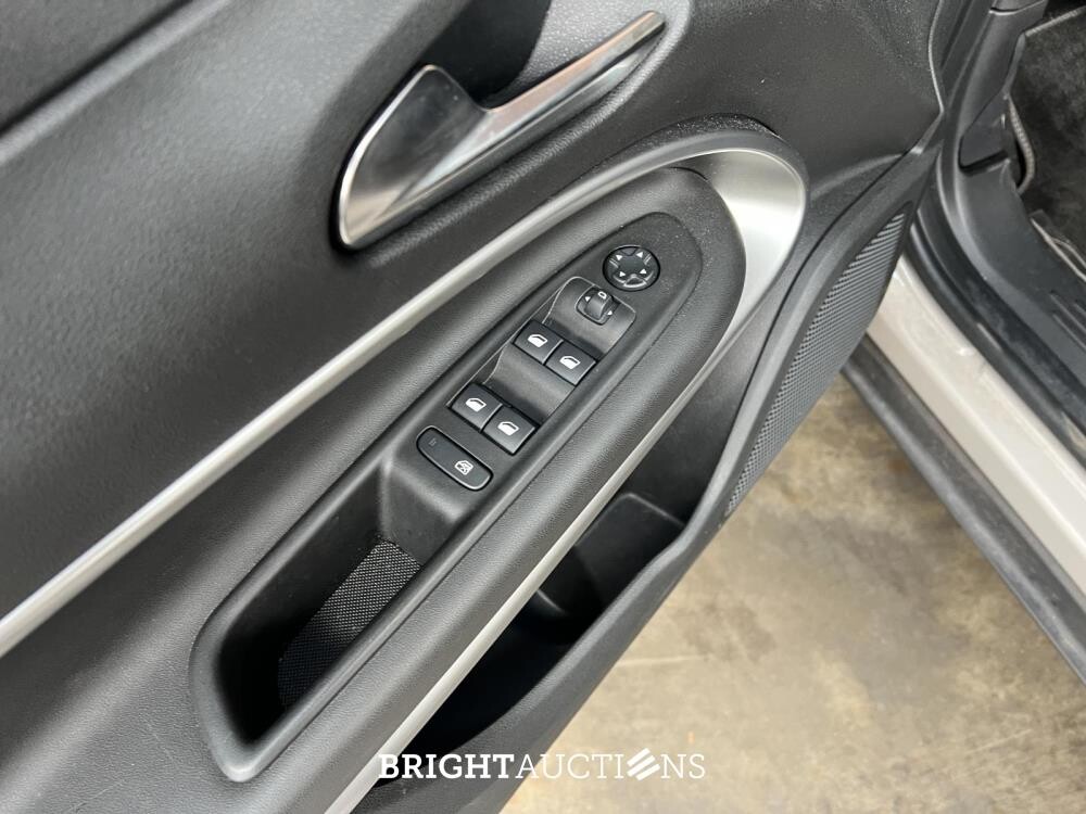 Jeep Avenger Altitude 54 kWh 156pk 2024 (Origineel-NL), X-541-ST