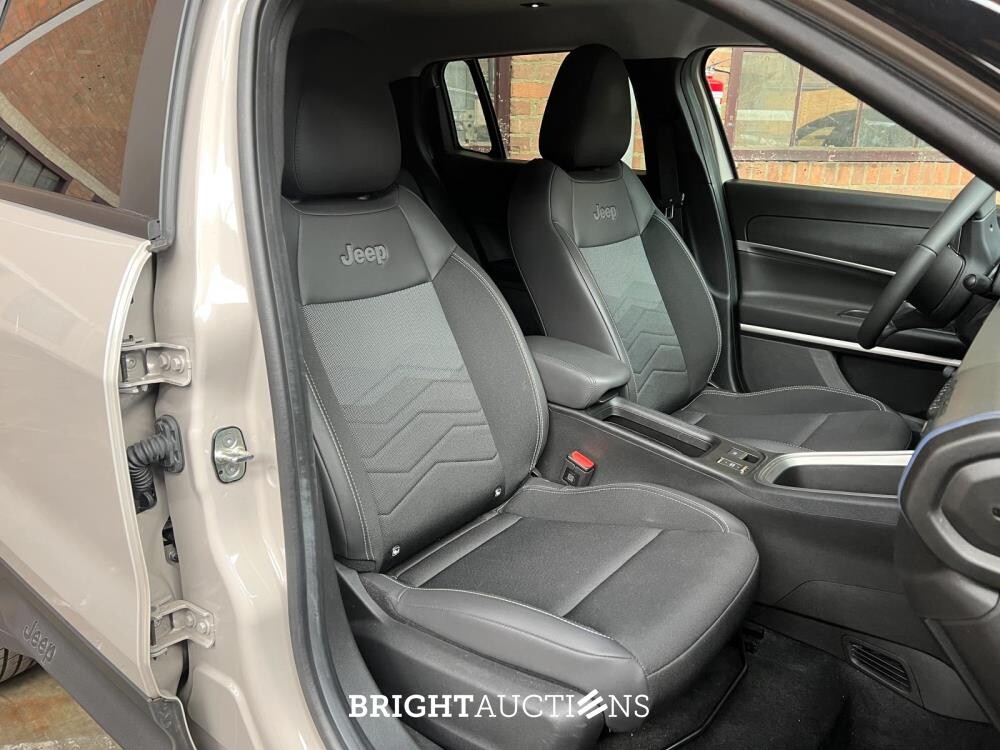 Jeep Avenger Altitude 54 kWh 156pk 2024 (Origineel-NL), X-541-ST