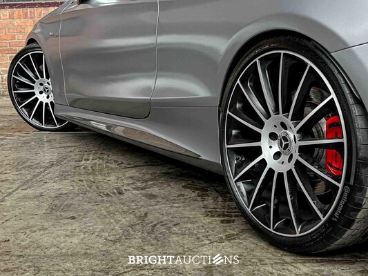 Mercedes-AMG S63 AMG 5.5 V8 4Matic 585pk 2015 S-Klasse Coupe Mercedes-Benz, N-942-DN