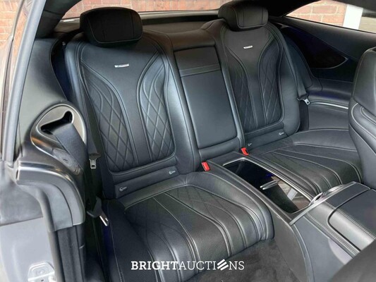 Mercedes-AMG S63 AMG 5.5 V8 4Matic 585pk 2015 S-Klasse Coupe Mercedes-Benz, N-942-DN