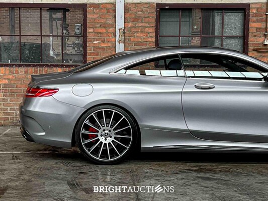 Mercedes-AMG S63 AMG 5.5 V8 4Matic 585pk 2015 S-Klasse Coupe Mercedes-Benz, N-942-DN