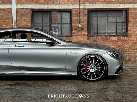 Mercedes-AMG S63 AMG 5.5 V8 4Matic 585pk 2015 S-Klasse Coupe Mercedes-Benz, N-942-DN
