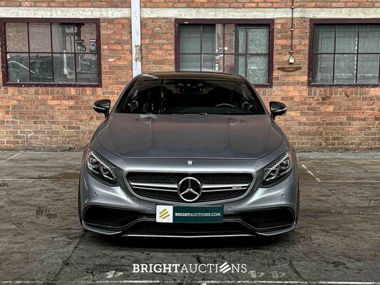 Mercedes-AMG S63 AMG 5.5 V8 4Matic 585pk 2015 S-Klasse Coupe Mercedes-Benz, N-942-DN